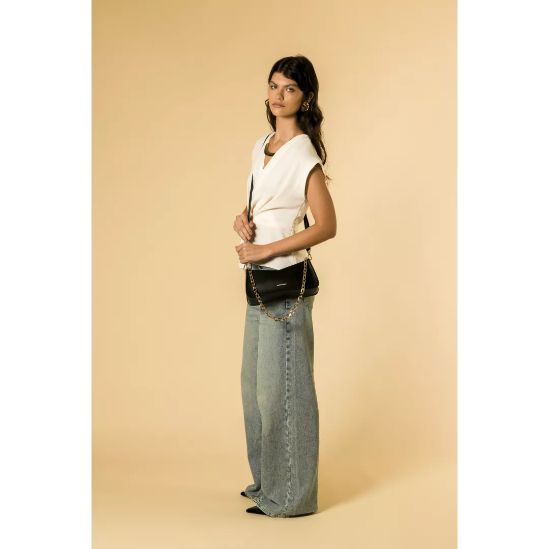 model-(12065-black-front)-2