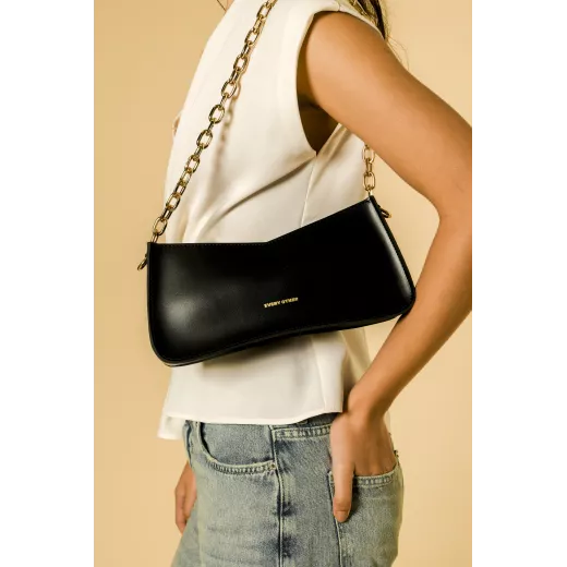 12065-black-front Model