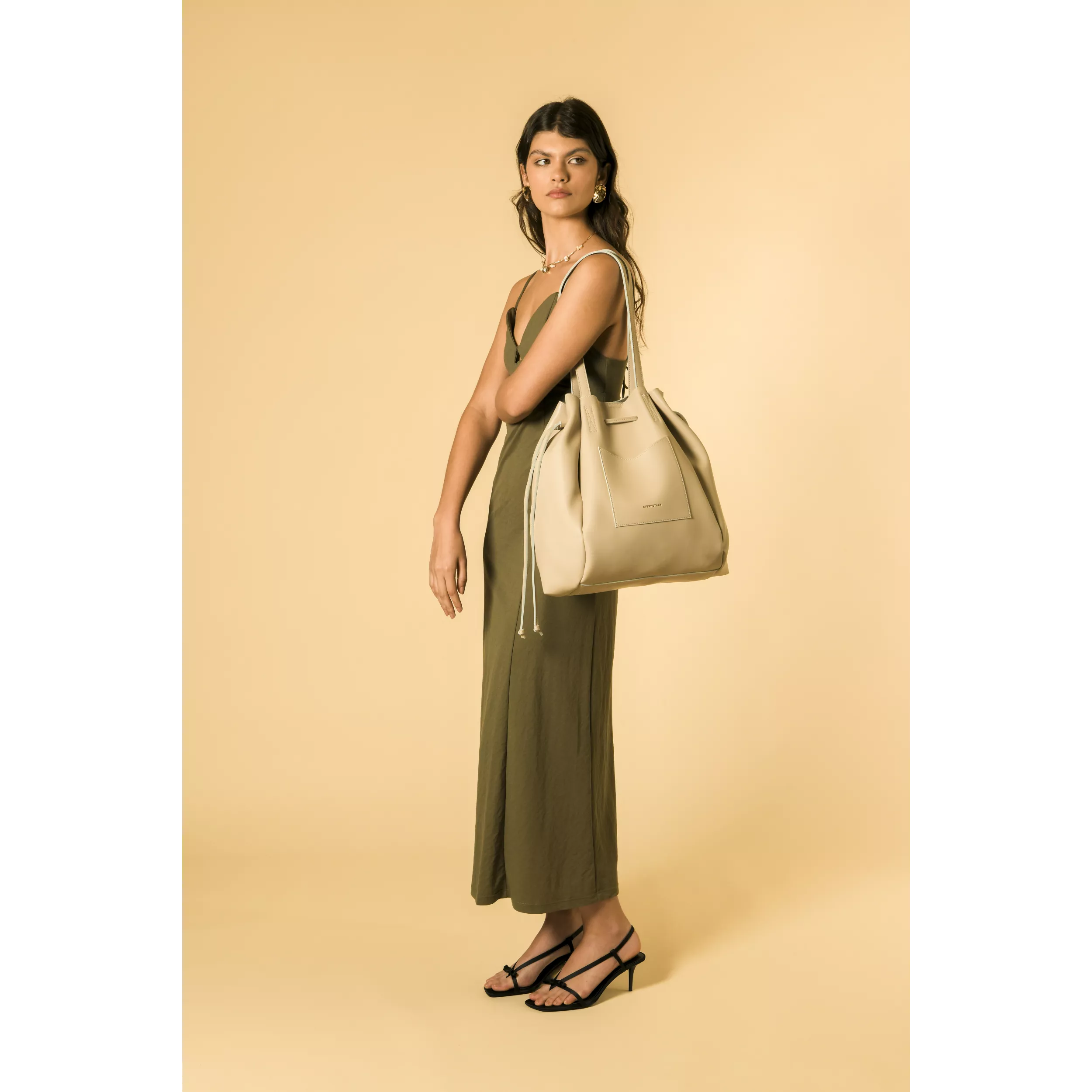 model-(12064-taupe-side)-1