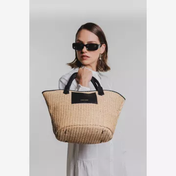model-(12019-black-front)-2