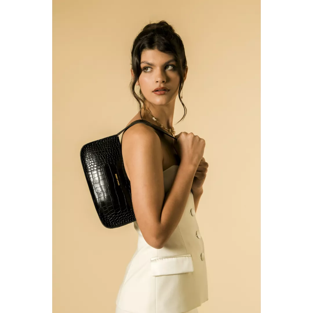 model-(12058-black-front)-3
