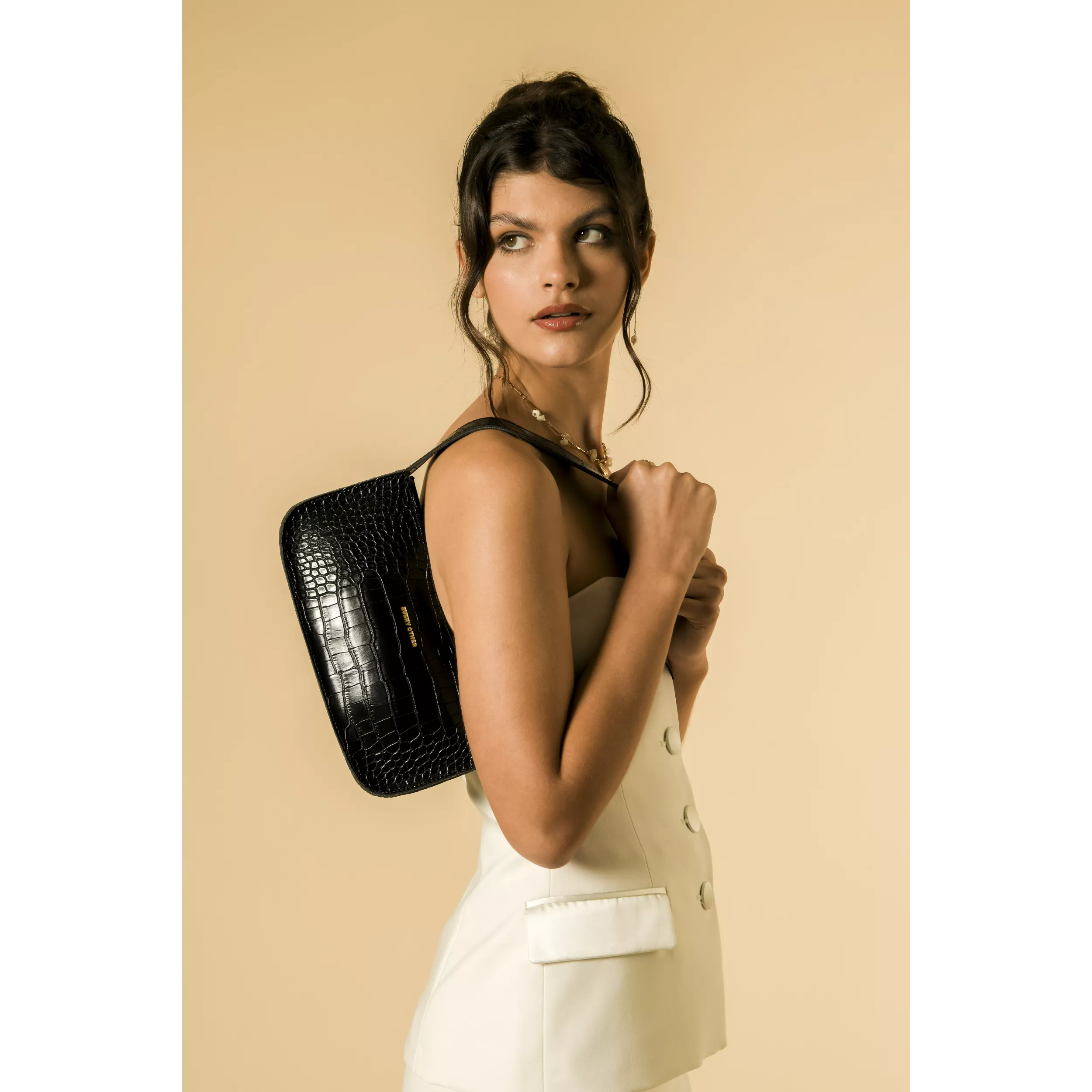 model-(12058-black-front)-3