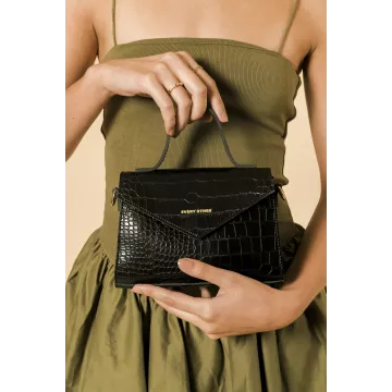 model-(12056-black-front)-3