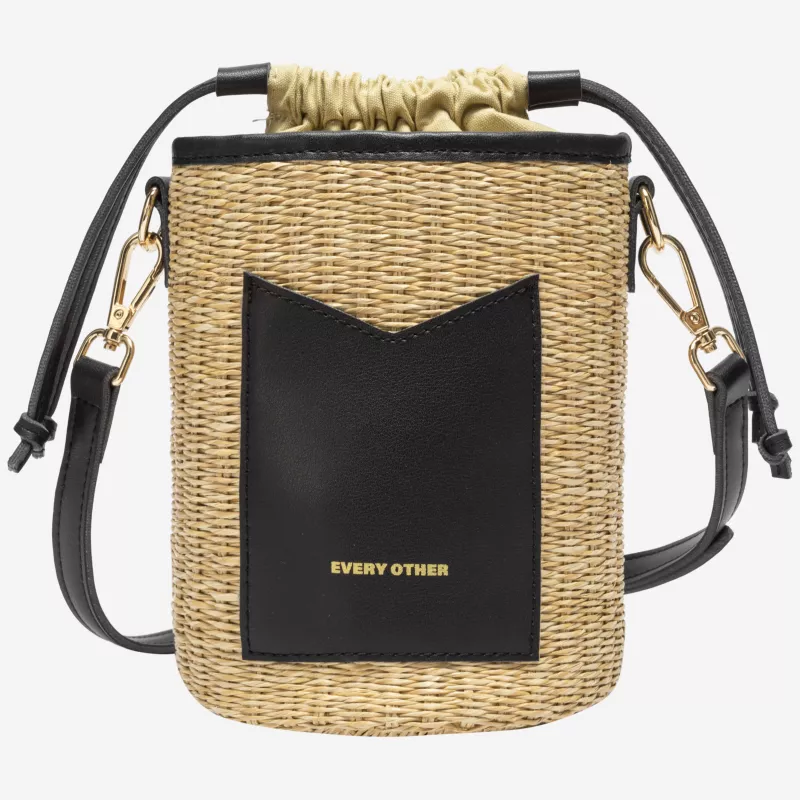 お値下げしました　TUO トゥオ　RATTAN BUCKET MINI BAG お値下げしました TUO トゥオ RATTAN BUCKET MINI BAG