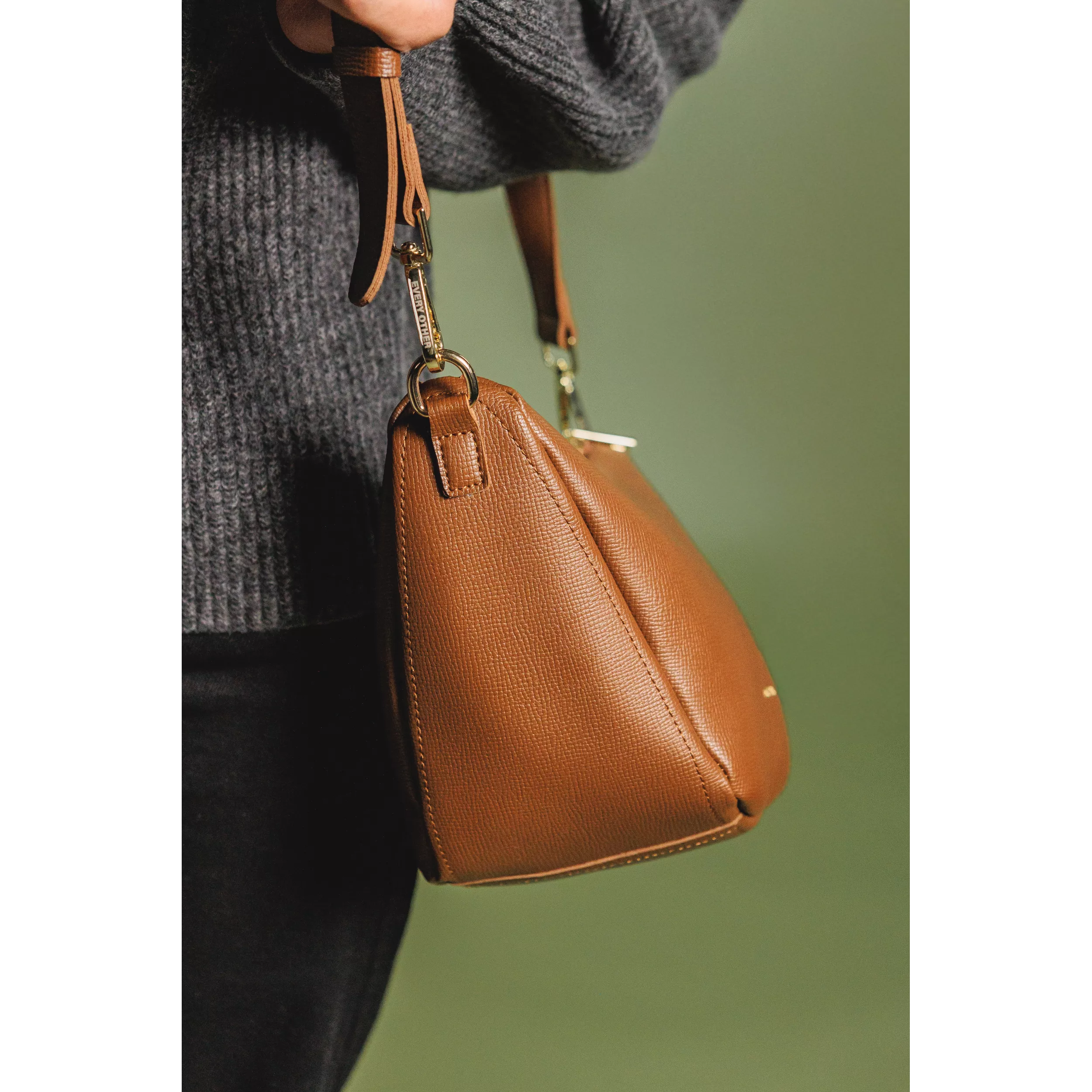 model-(12092-brown-side)-1