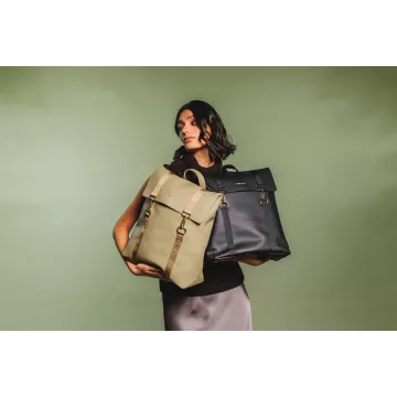 model-(12086-softgreen-side)-(12086-black-front)-1