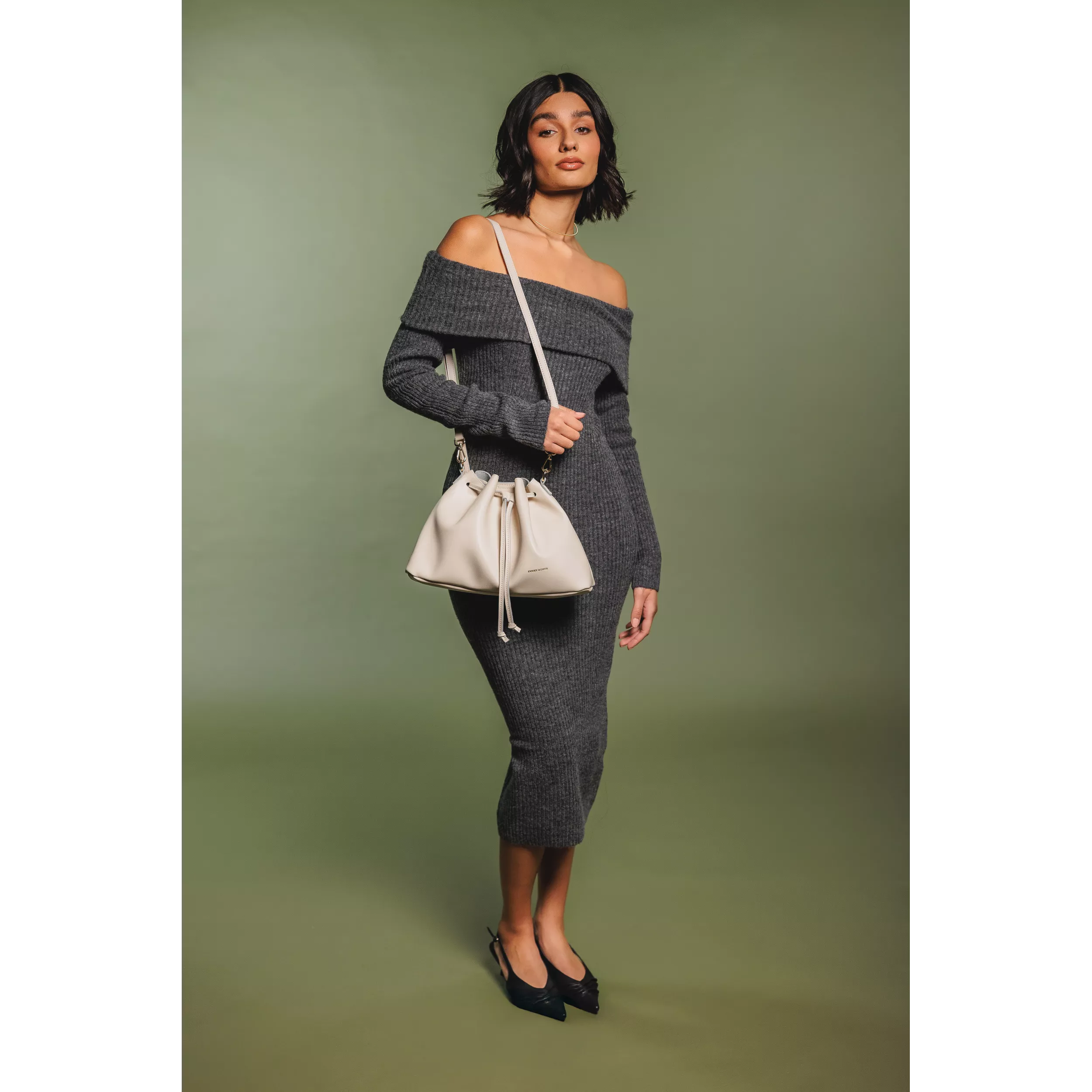 model-(12102-offwhite-front)-1