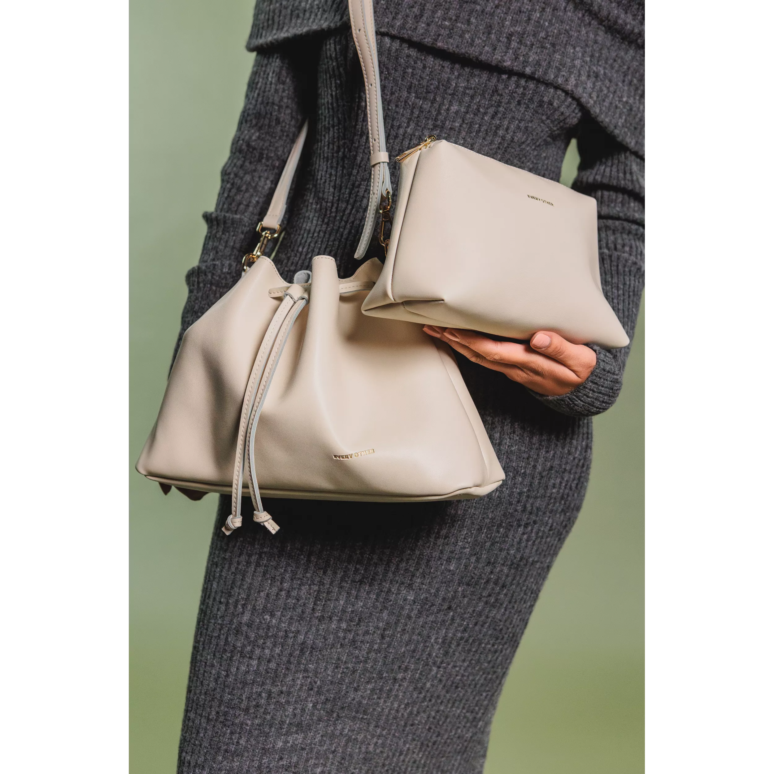 model-(12102-offwhite-front)-3