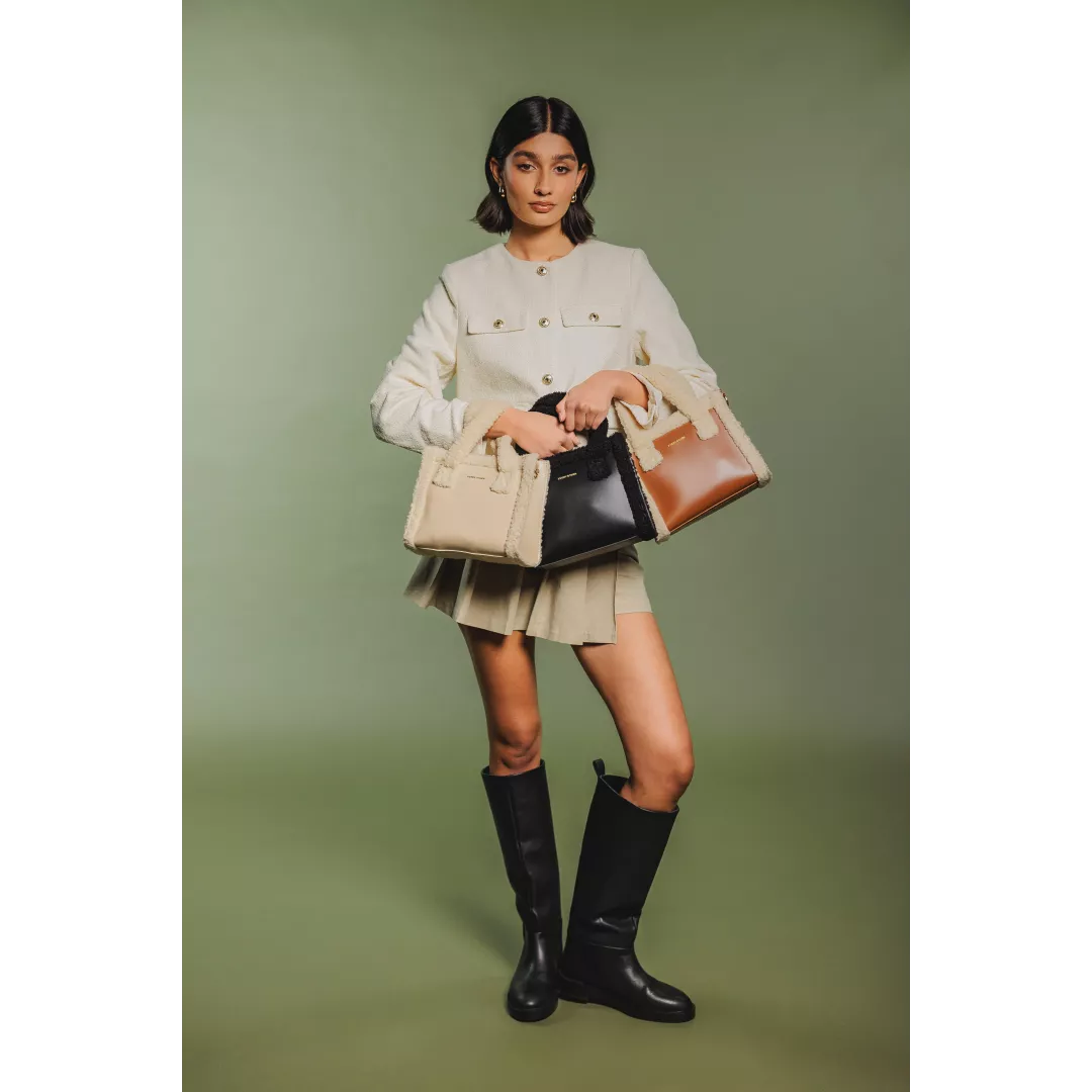 model-(12075-brown-front)-(12075-black-front)-(12075-offwhite-front)-1