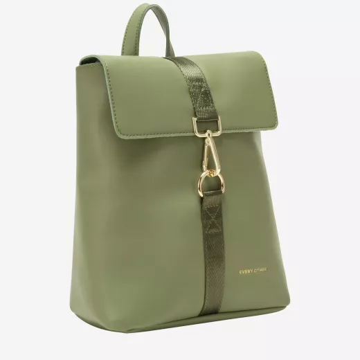 12113-olive-front Model