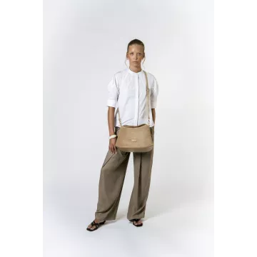 model-(12115-sand-front)-2