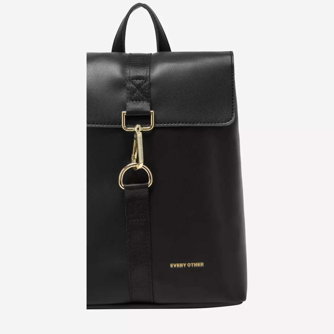 12113-black-detail