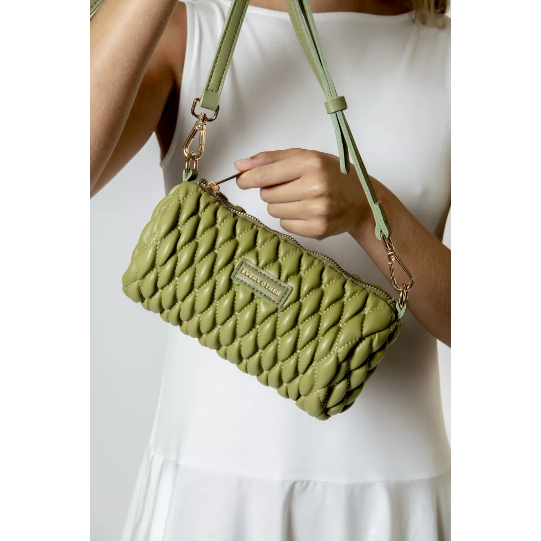 model-(12163-olive-detail)