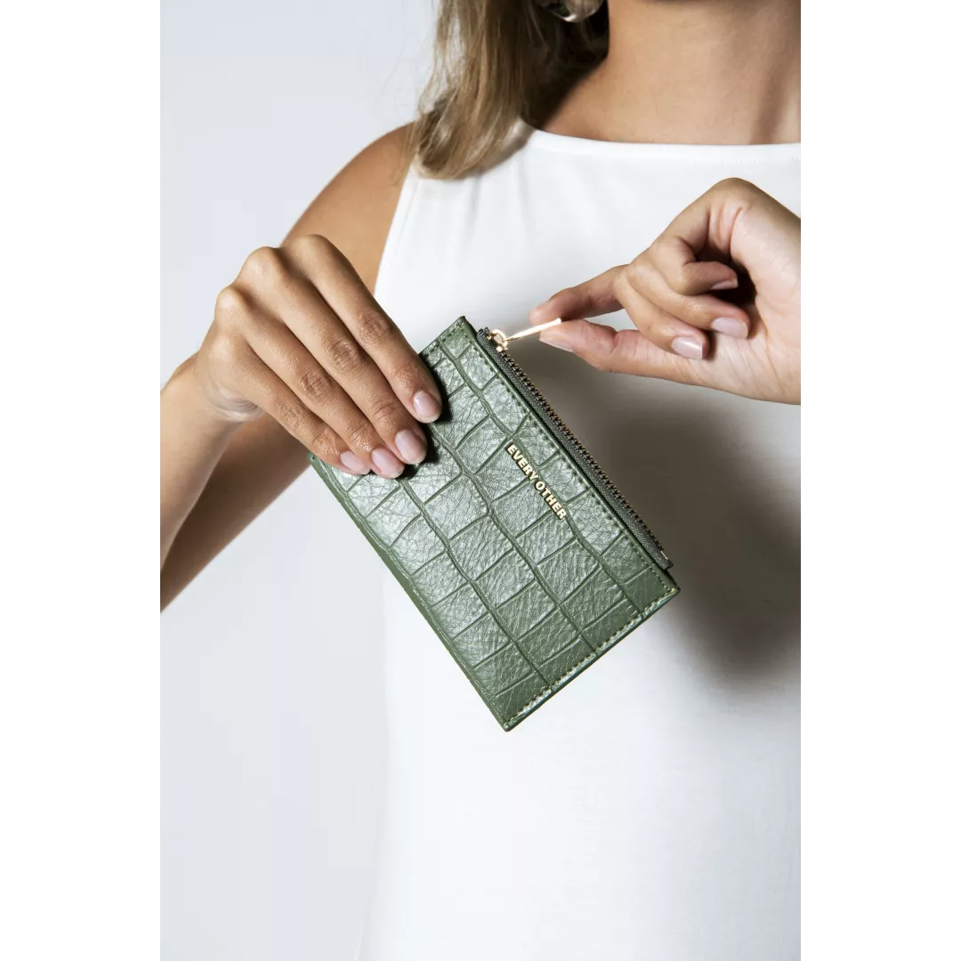 model-(12127-green-front)