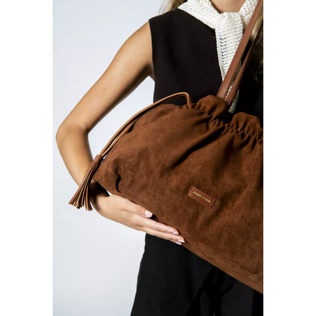 model-(12117-brown-front)