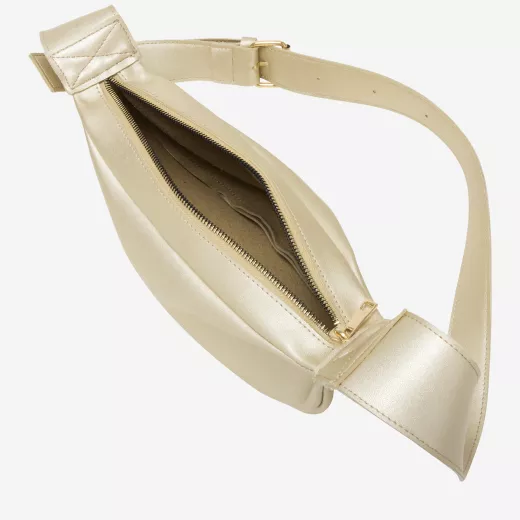 12112-black-front Model