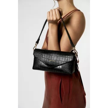 model-(12121-black-front)