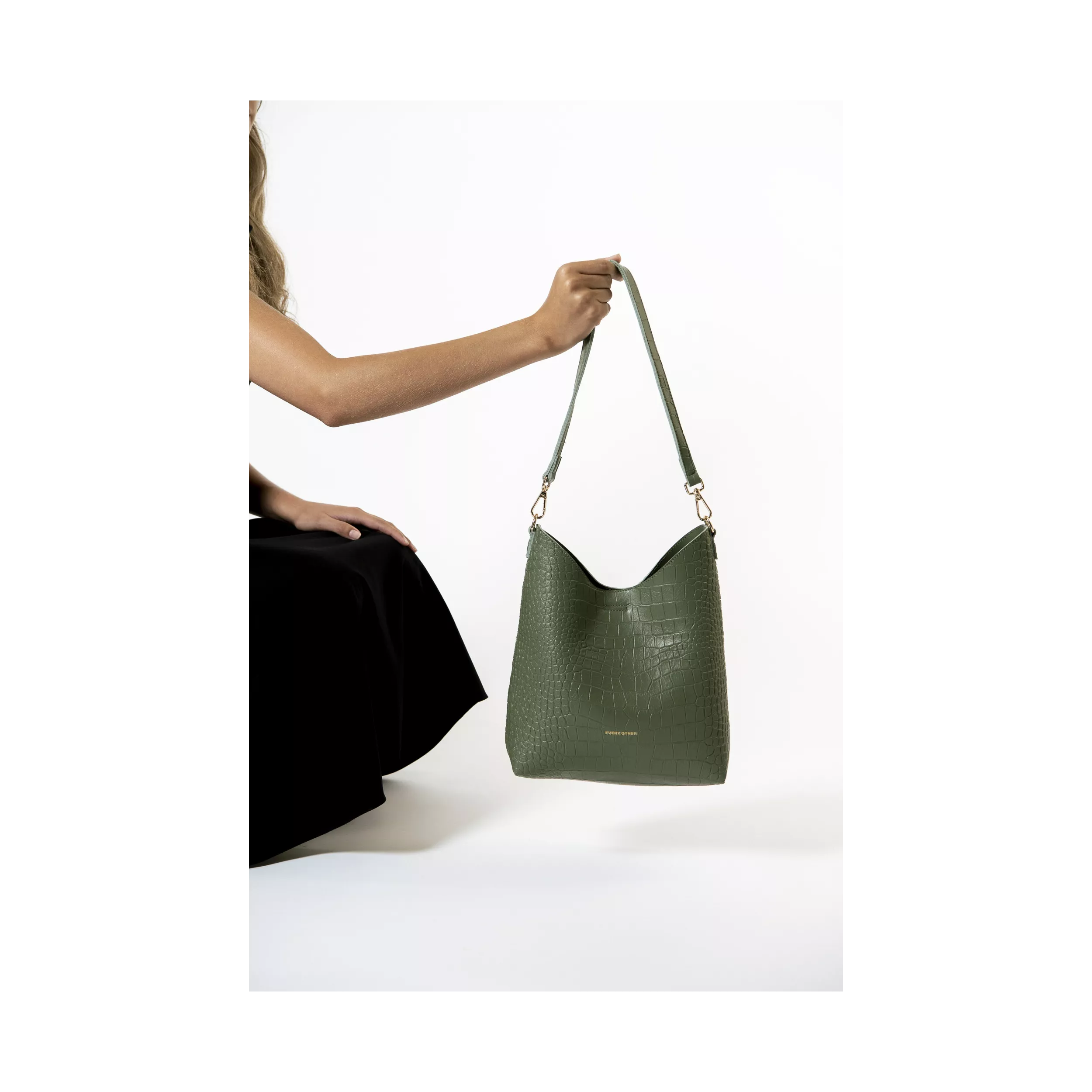 model-(12141-green-front)-1