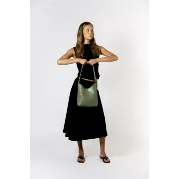 model-(12141-green-front)-2