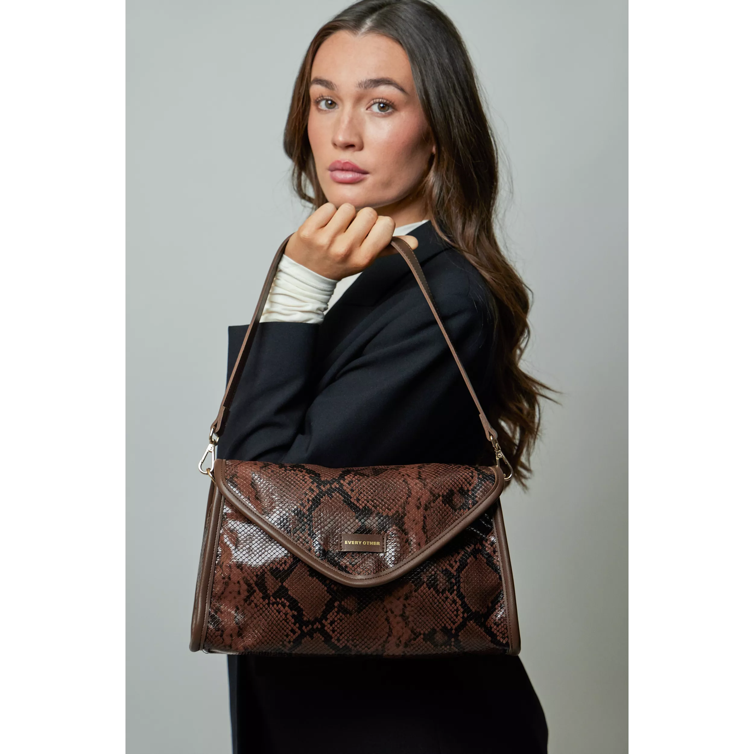 model-(12207-brown-front)