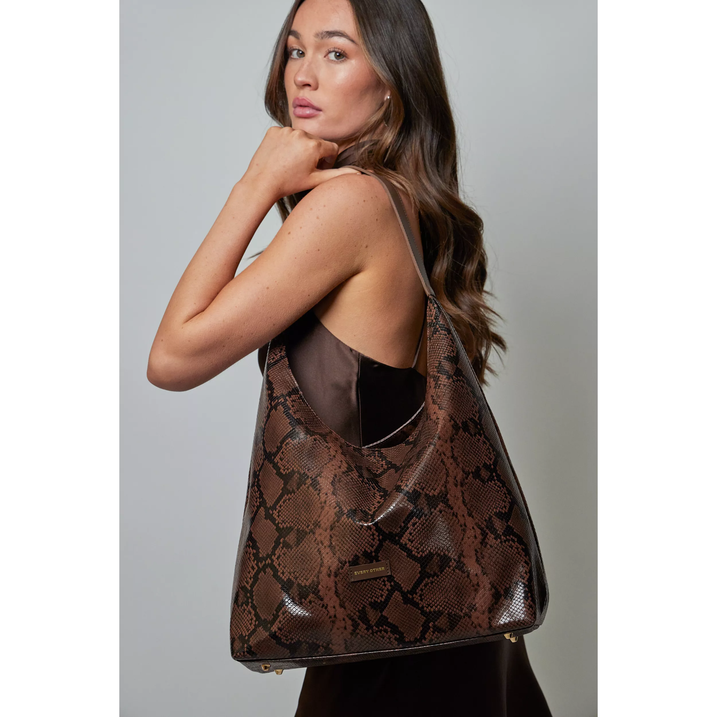 model-(12204-brown-front)-1