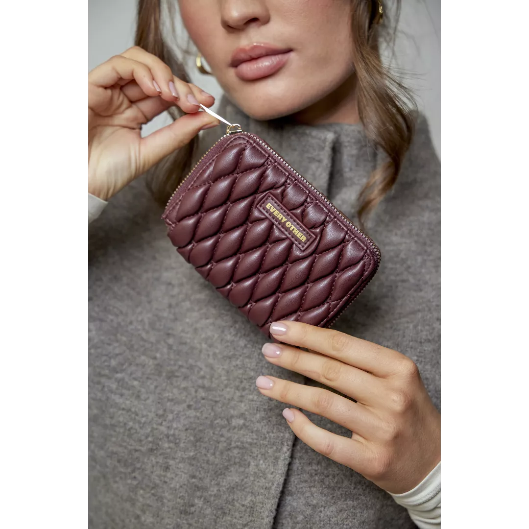 model-(12203-burgundy-front)