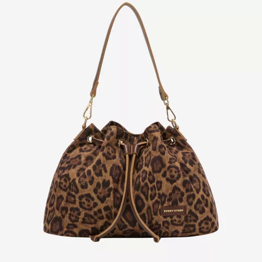 12195-leopard-front