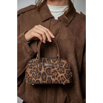 model-(12192-leopard-front)