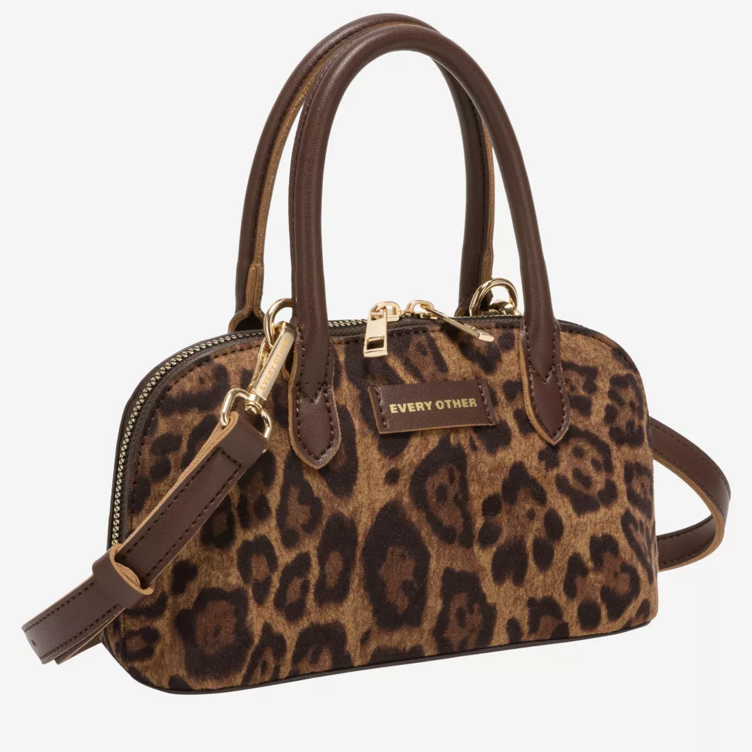 12192-leopard-side