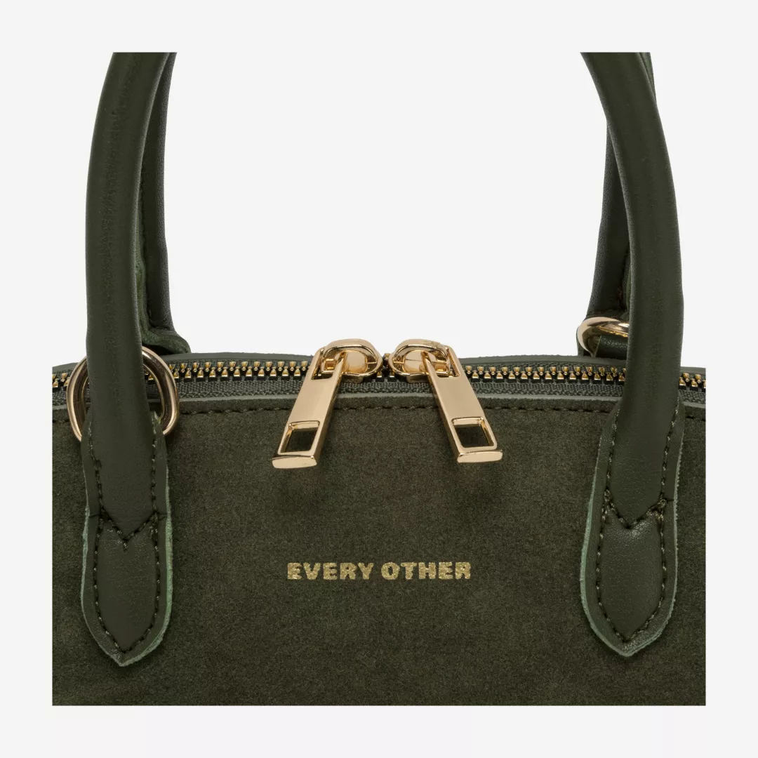 12192-khaki-detail