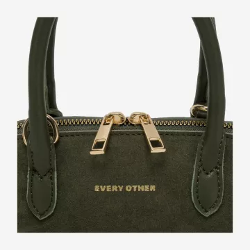 12192-khaki-detail