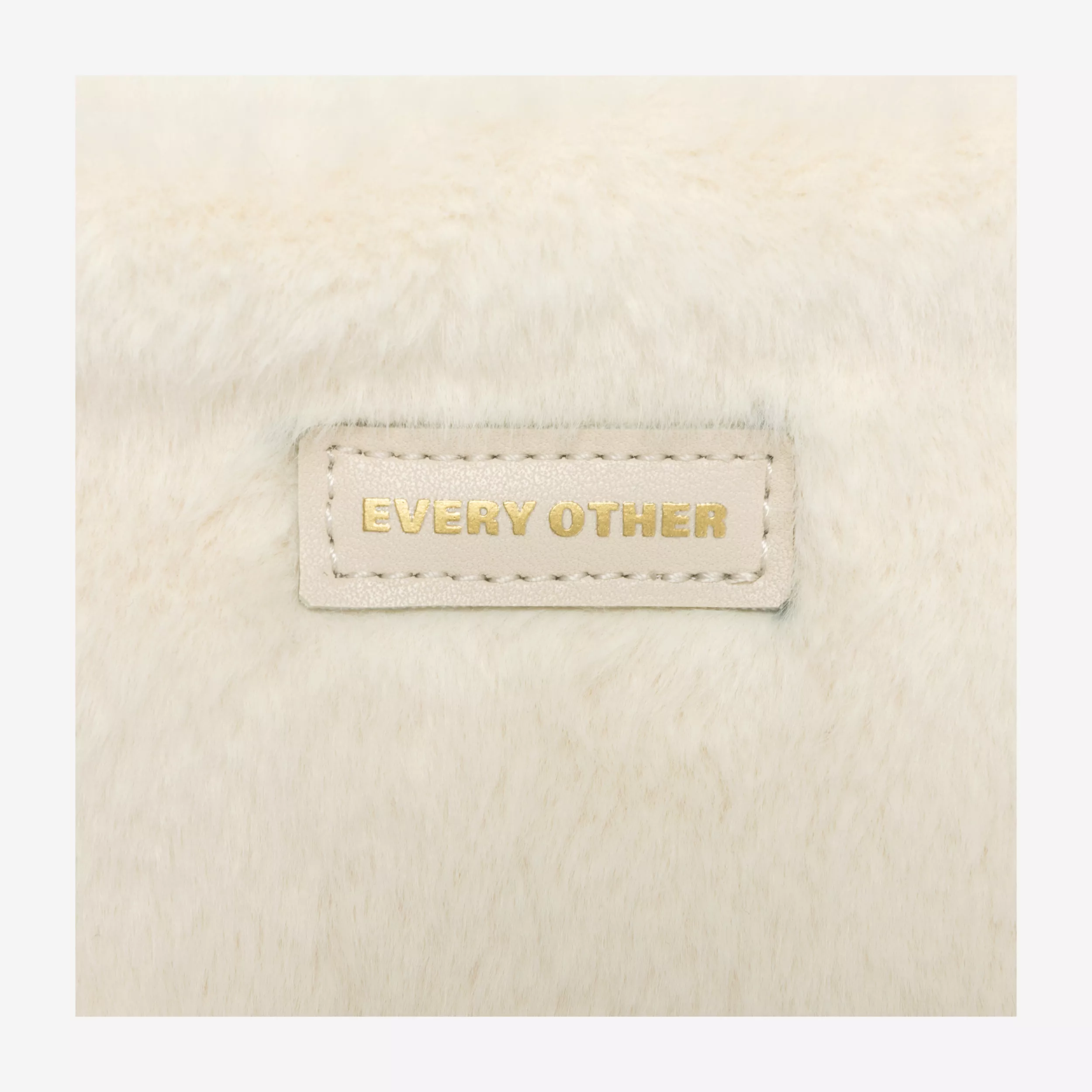 12186-offwhite-detail