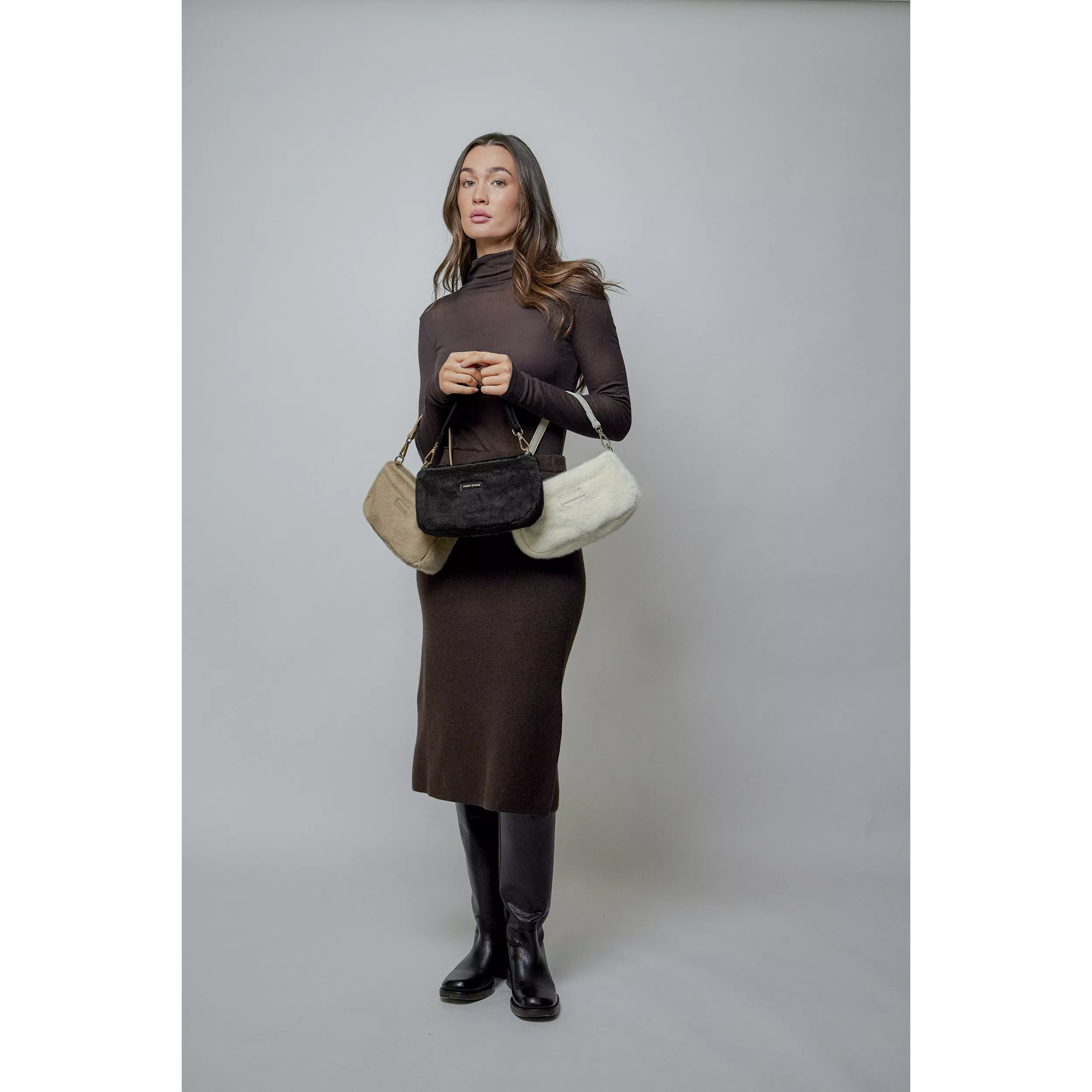 model-(12186-taupe-front)-(12186-black-front)-(12186-offwhite-front)