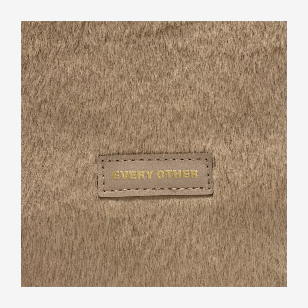 12185-taupe-detail