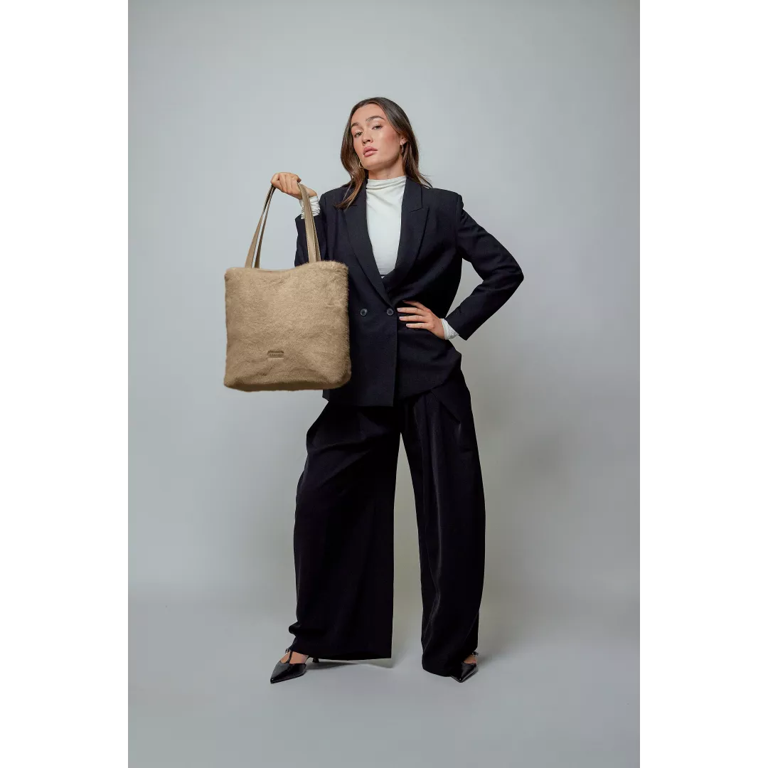 model-(12185-taupe-front)-1