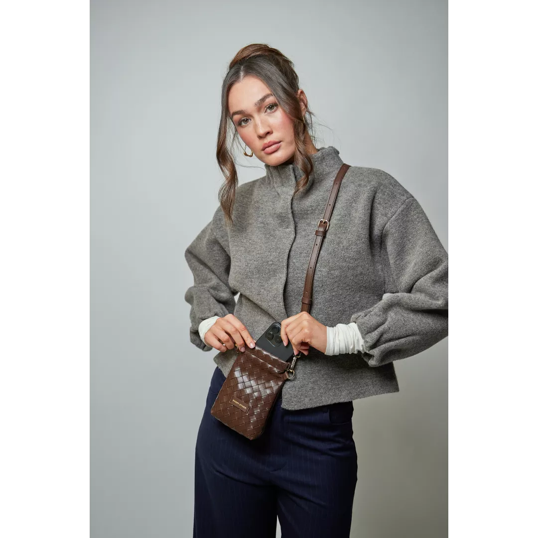 model-(12177-brown-front)