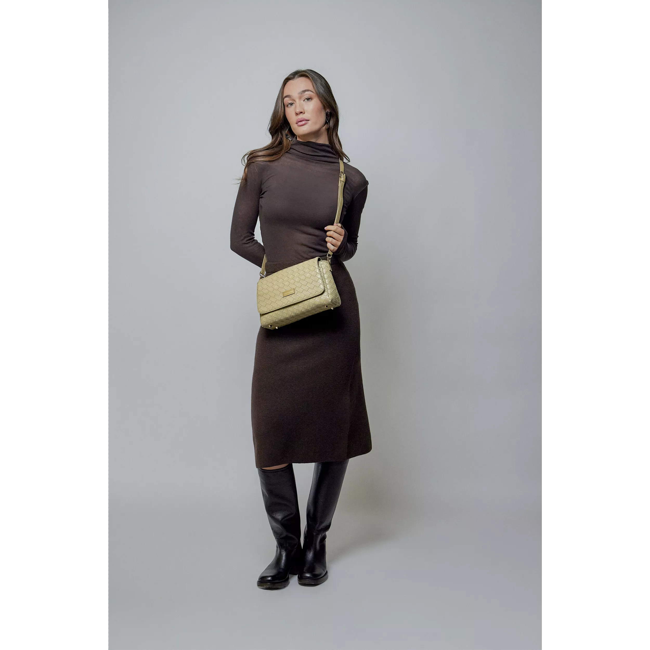 model-(12176-sage-with_strap)