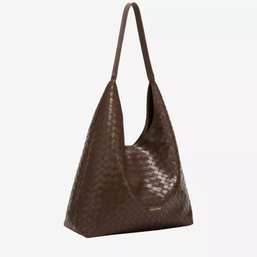 12174-black-front Model