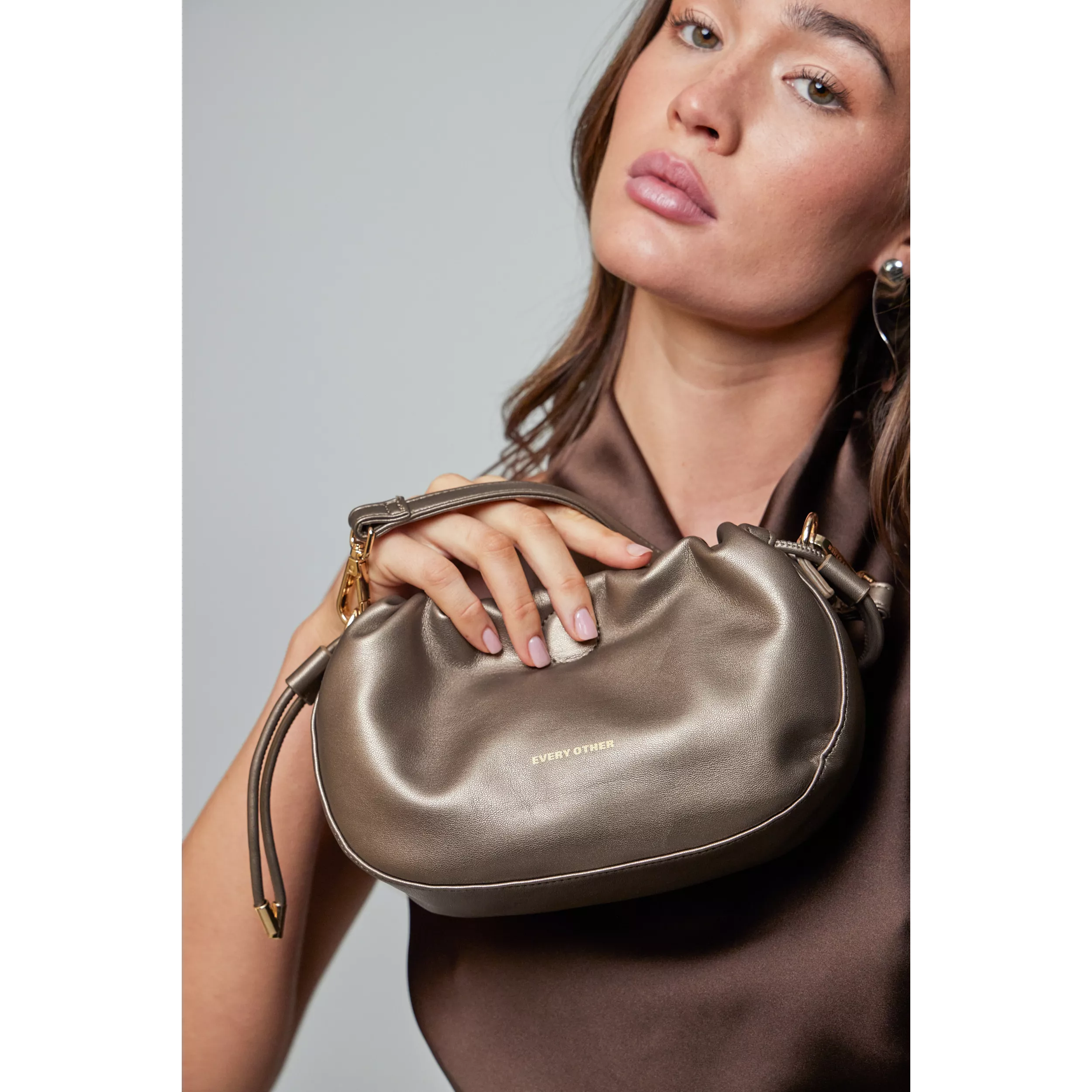 model-(12172-pewter-front)-1