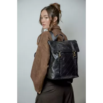 model-(12179-black-front)-1