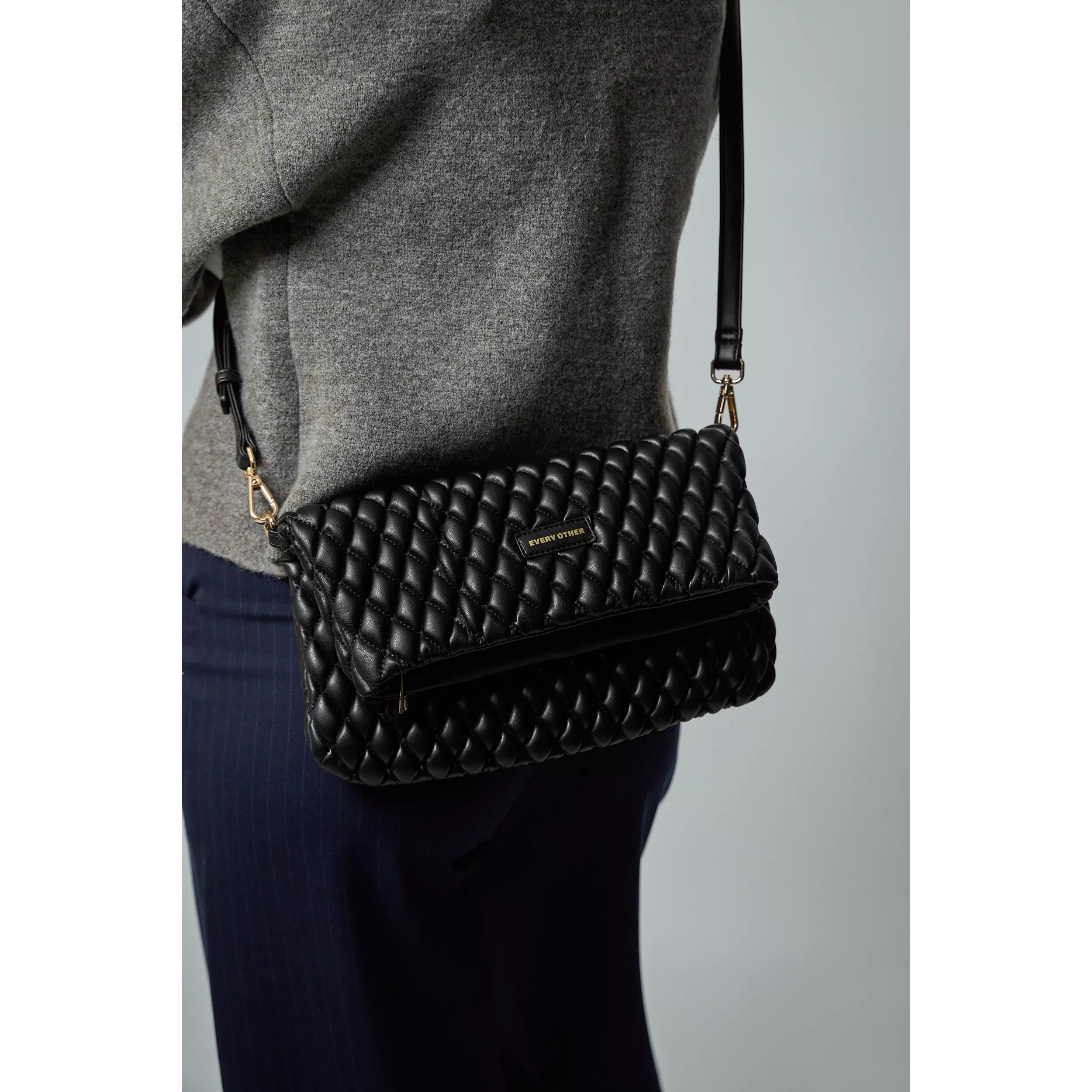 model-(12169-black-with_strap)-1
