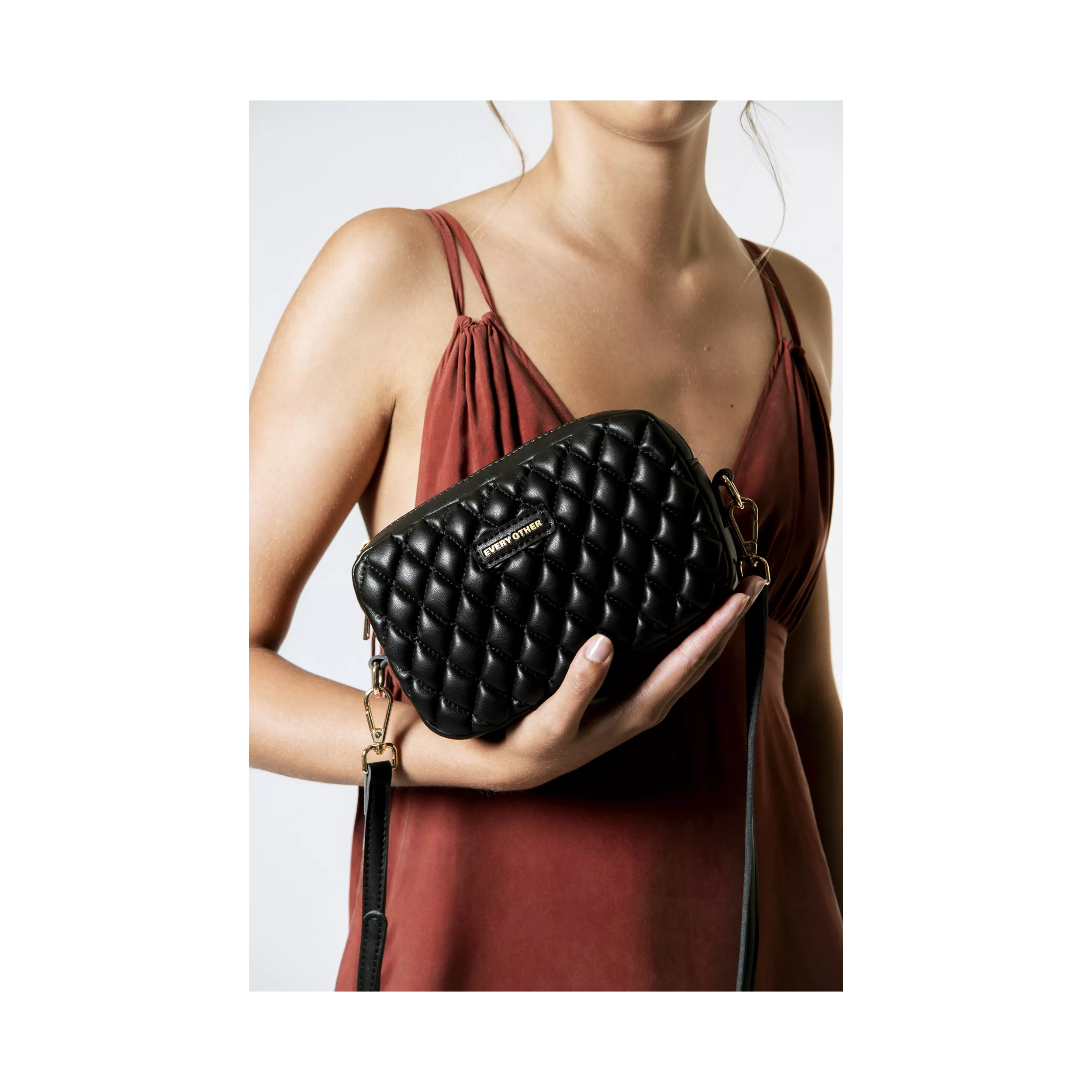 model-(12162-black-front)