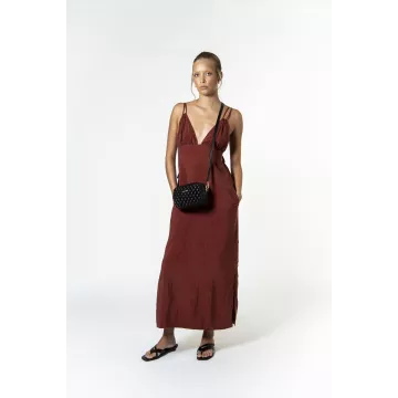 model-(12162-black-front)-2