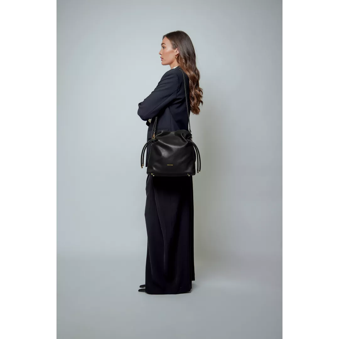 model-(12171-black-with_strap)