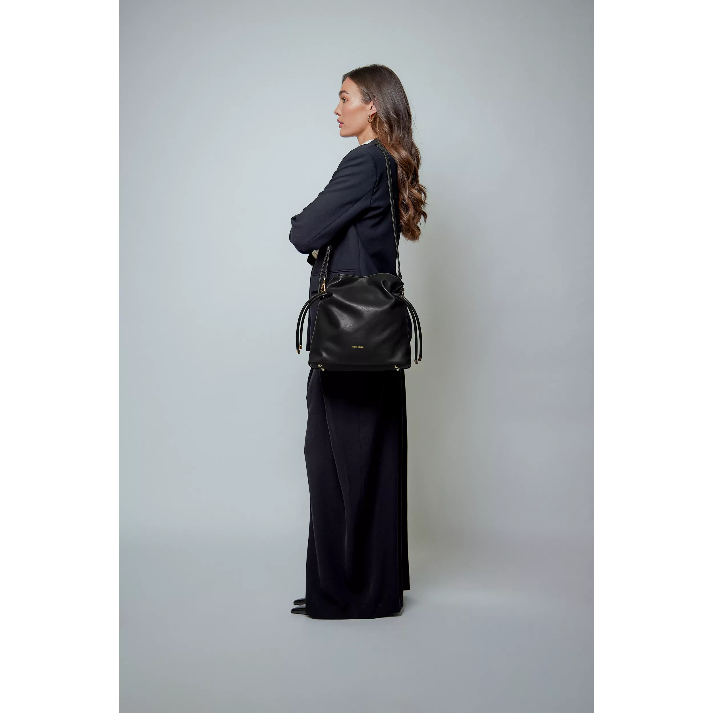 model-(12171-black-with_strap)