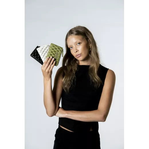 12134-olive-front Model