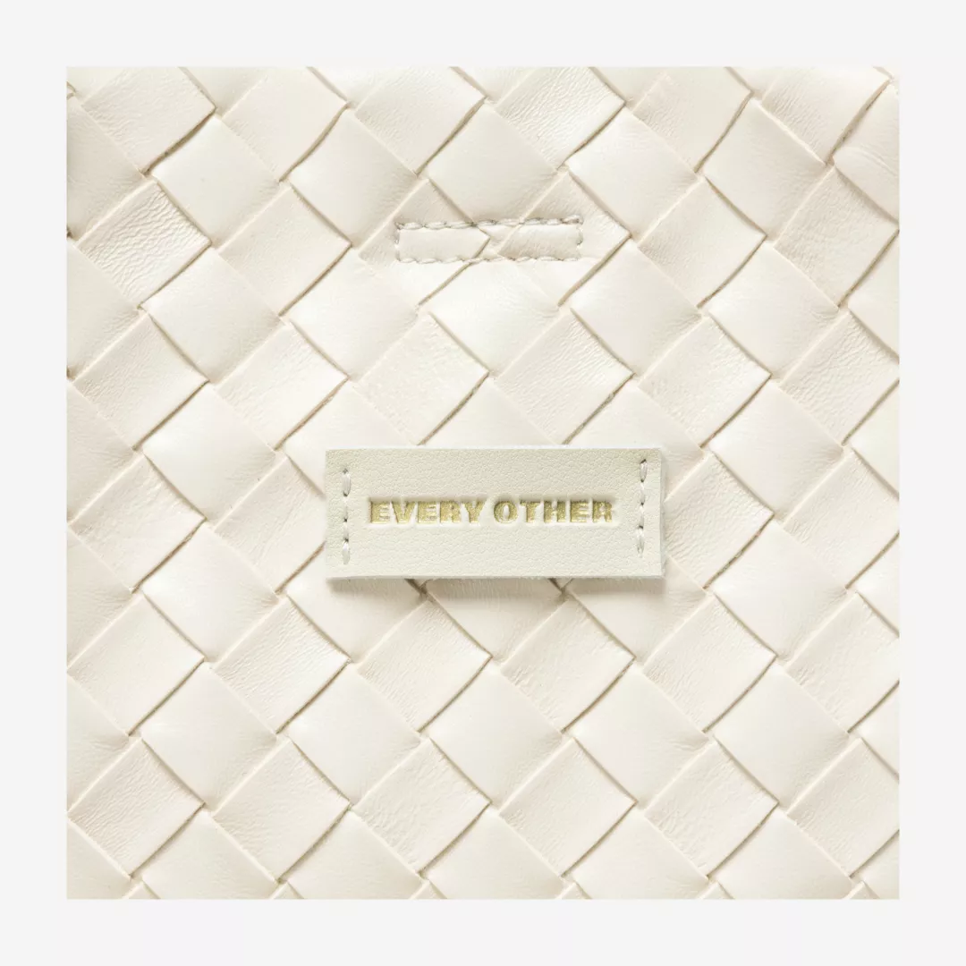 12105-offwhite-detail