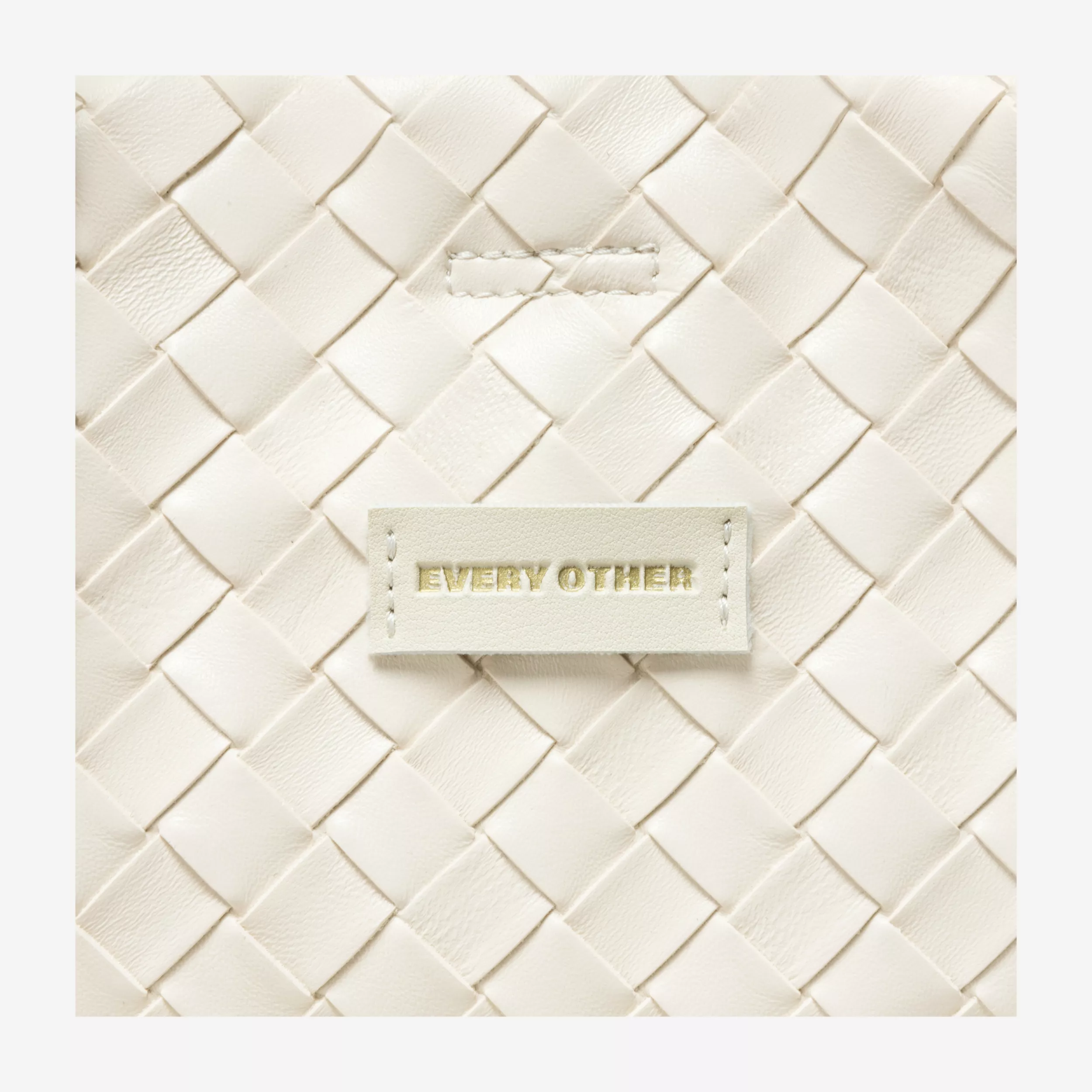 12105-offwhite-detail