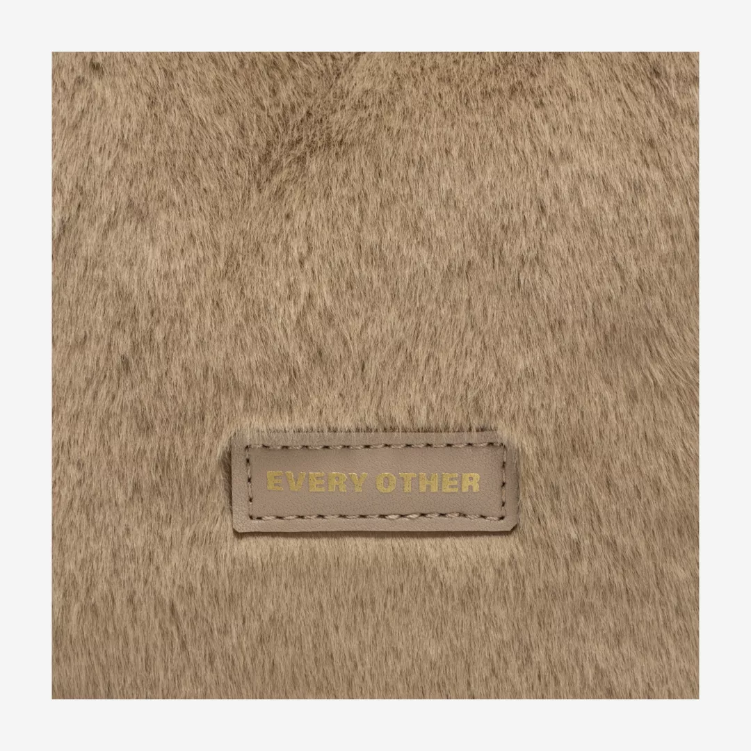 12080-taupe-detail-1