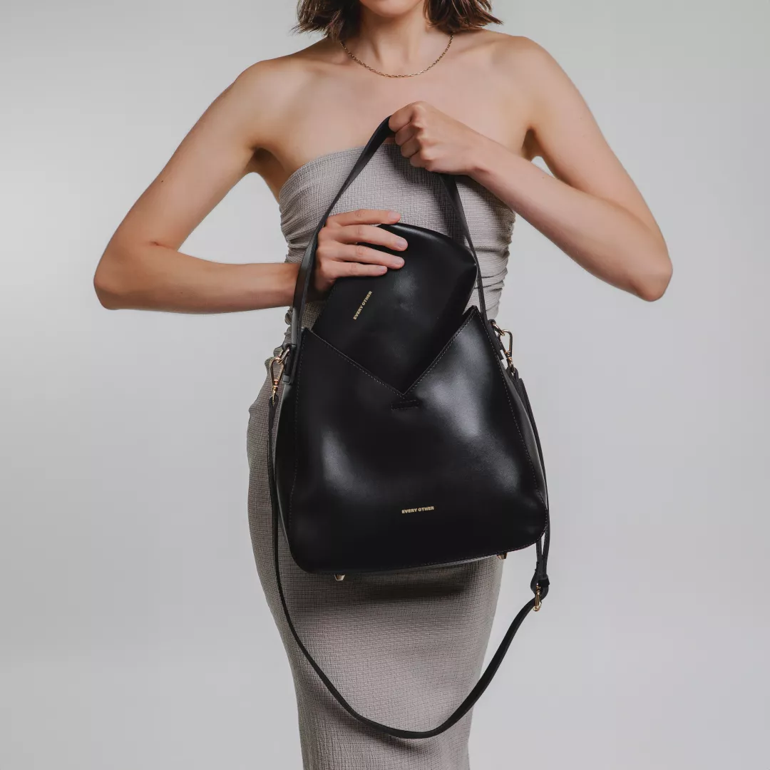 model-(12005-black-front)-3